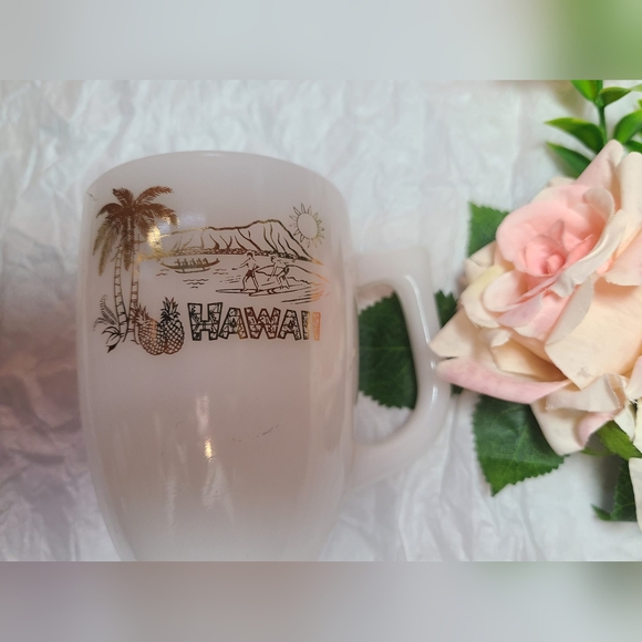Vtg Hawaii Tiki Milk Glass Mug 🌺🌴 - Picture 2 of 5